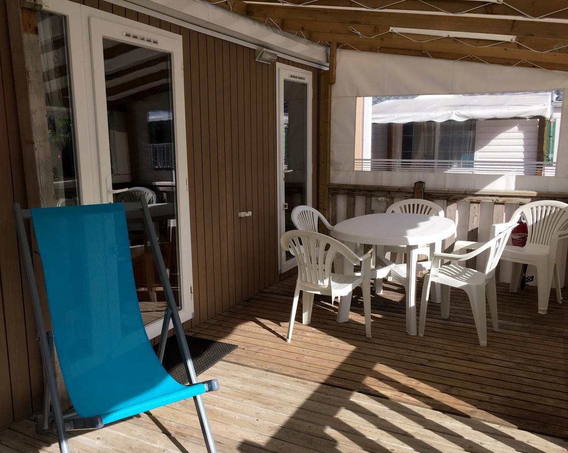 Camping Le Dauphin Hotel Saint-Georges-de-Didonne Exterior photo