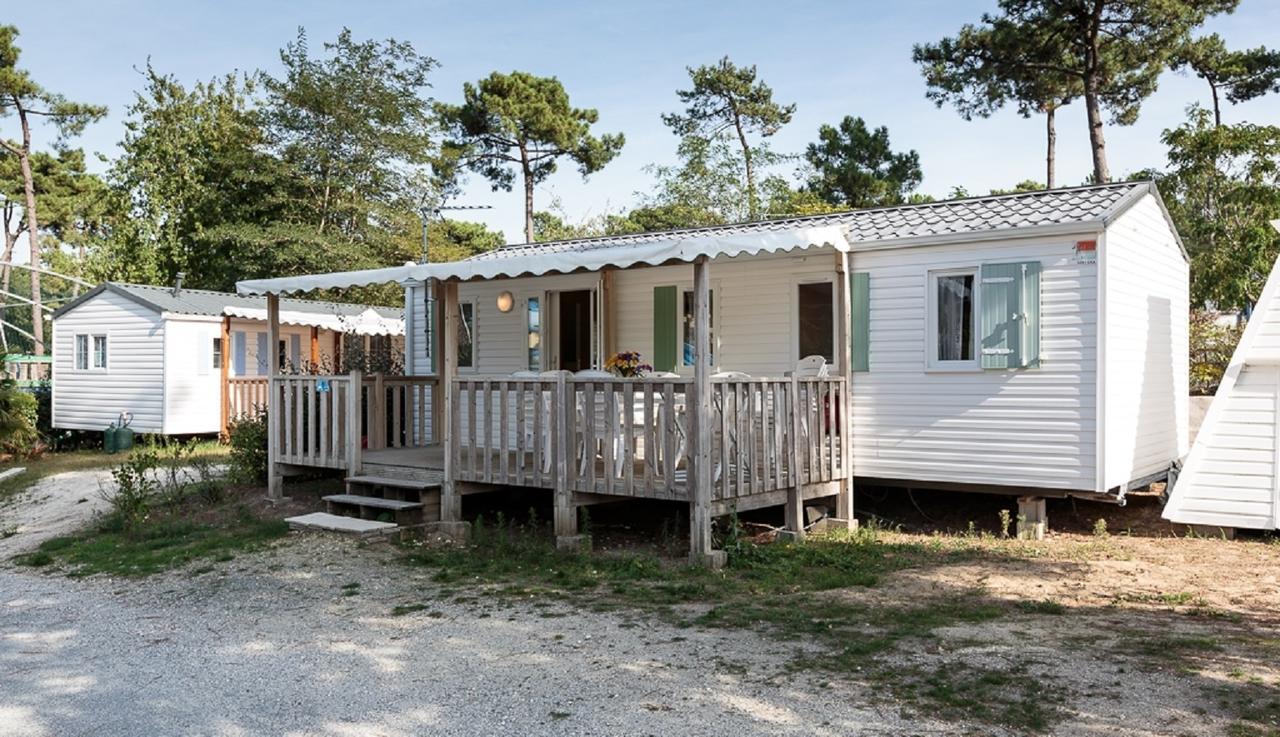 Camping Le Dauphin Hotel Saint-Georges-de-Didonne Exterior photo