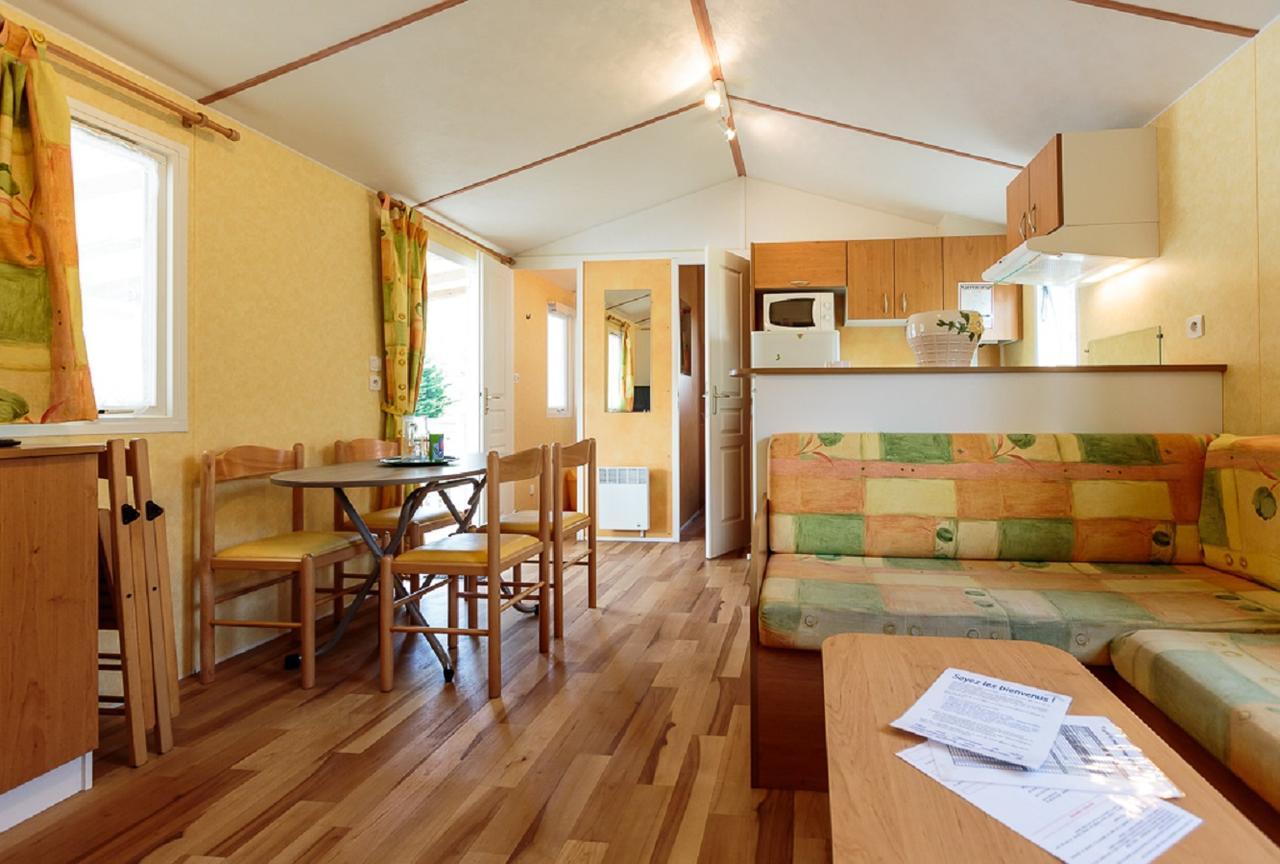 Camping Le Dauphin Hotel Saint-Georges-de-Didonne Exterior photo